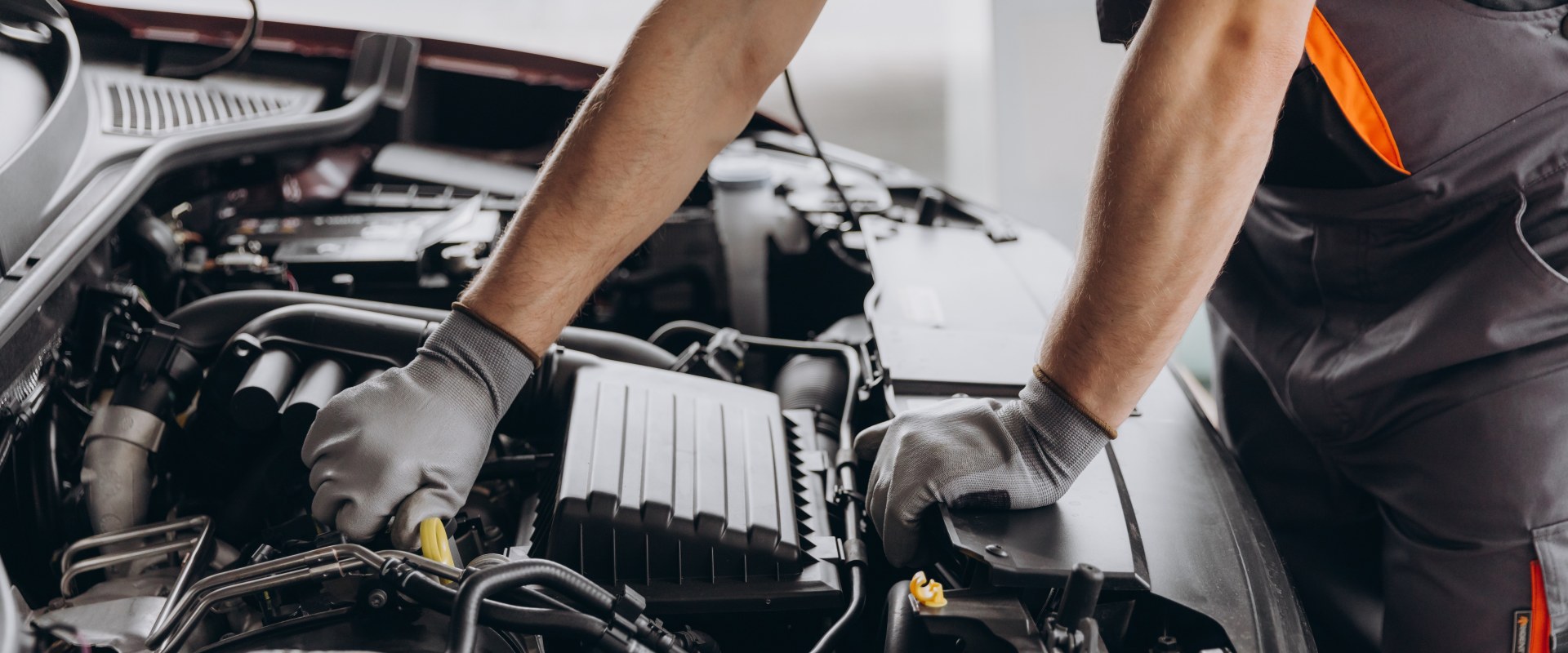 Essential Qualifications for Mechanics in Engine Tuning Services